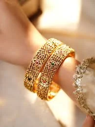 Classic Gold Bangle — Shreeji Jewellery